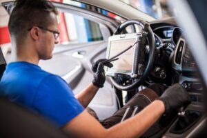 Importancia de un mantenimiento vehicular adecuado